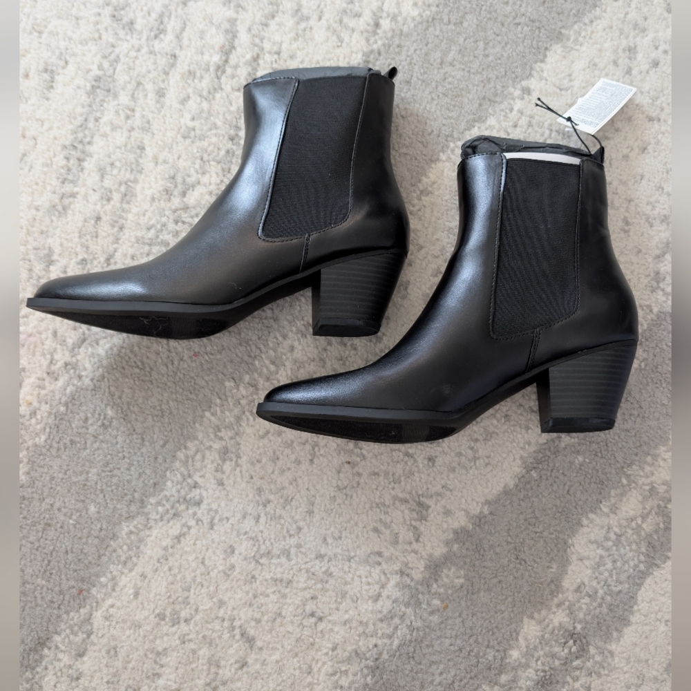 BNIB Gap Women's Black Chelsea Ankle Boots - Sleek Pointed Toe - 8 - Picture 8 of 9